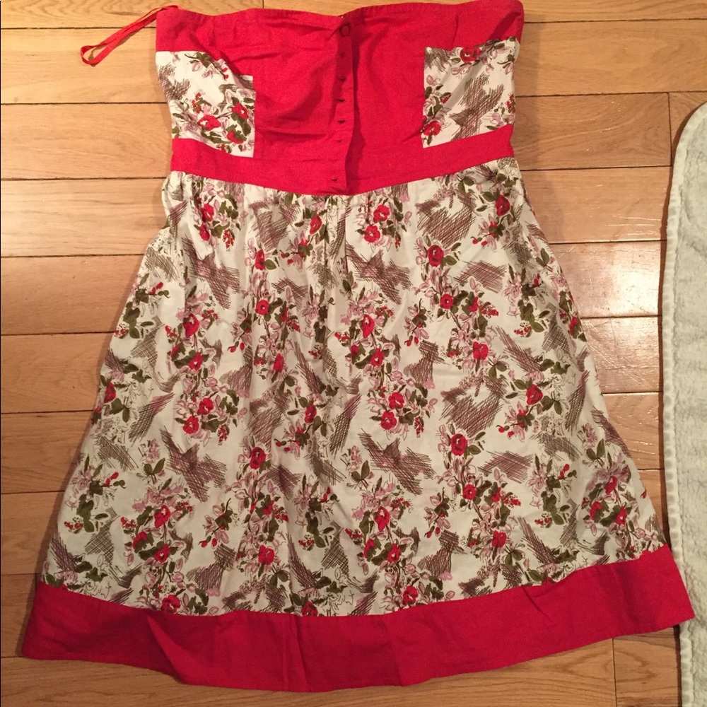 Red & floral strapless dress with pockets